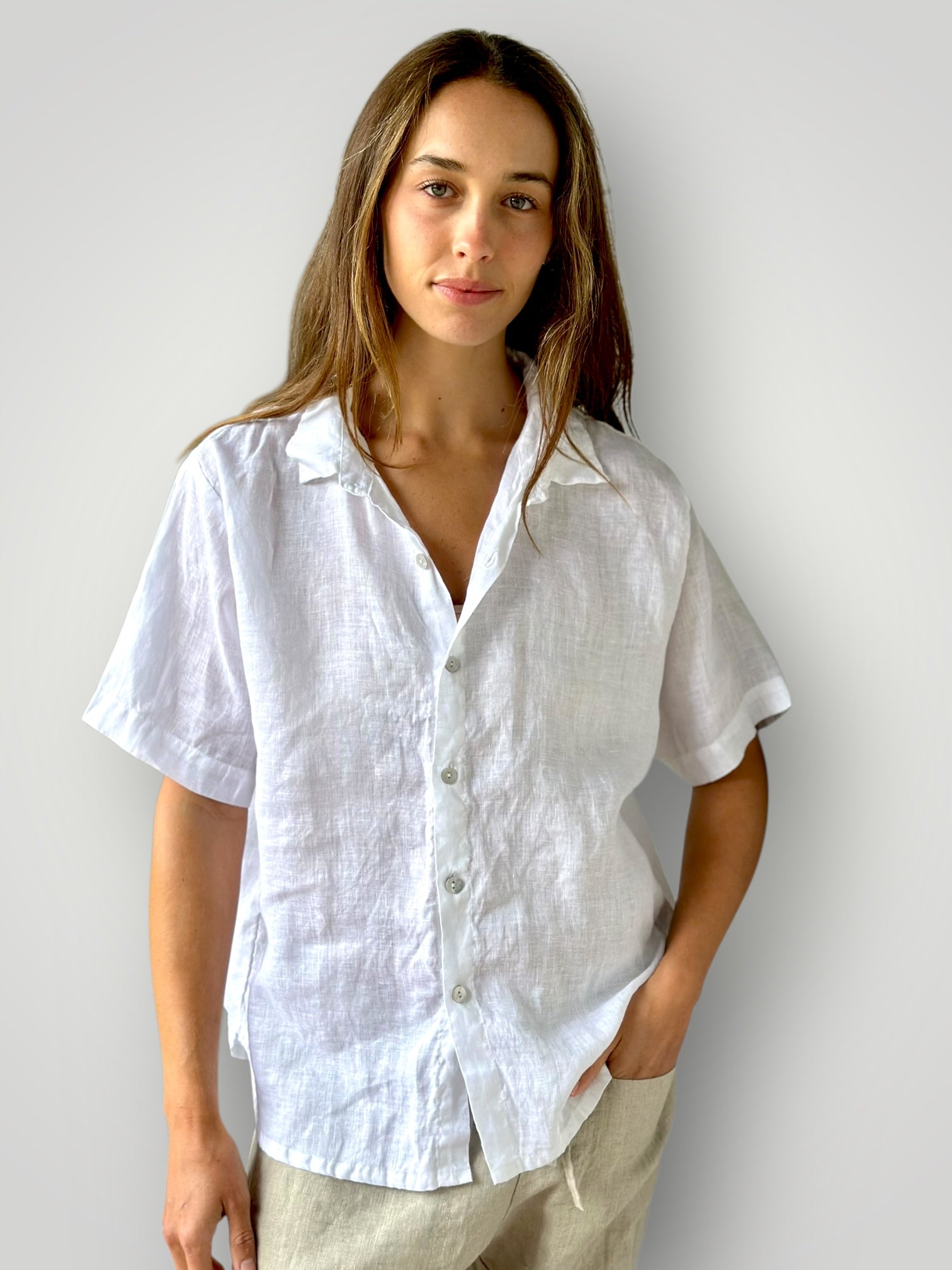 august shirt-white linen Apparel