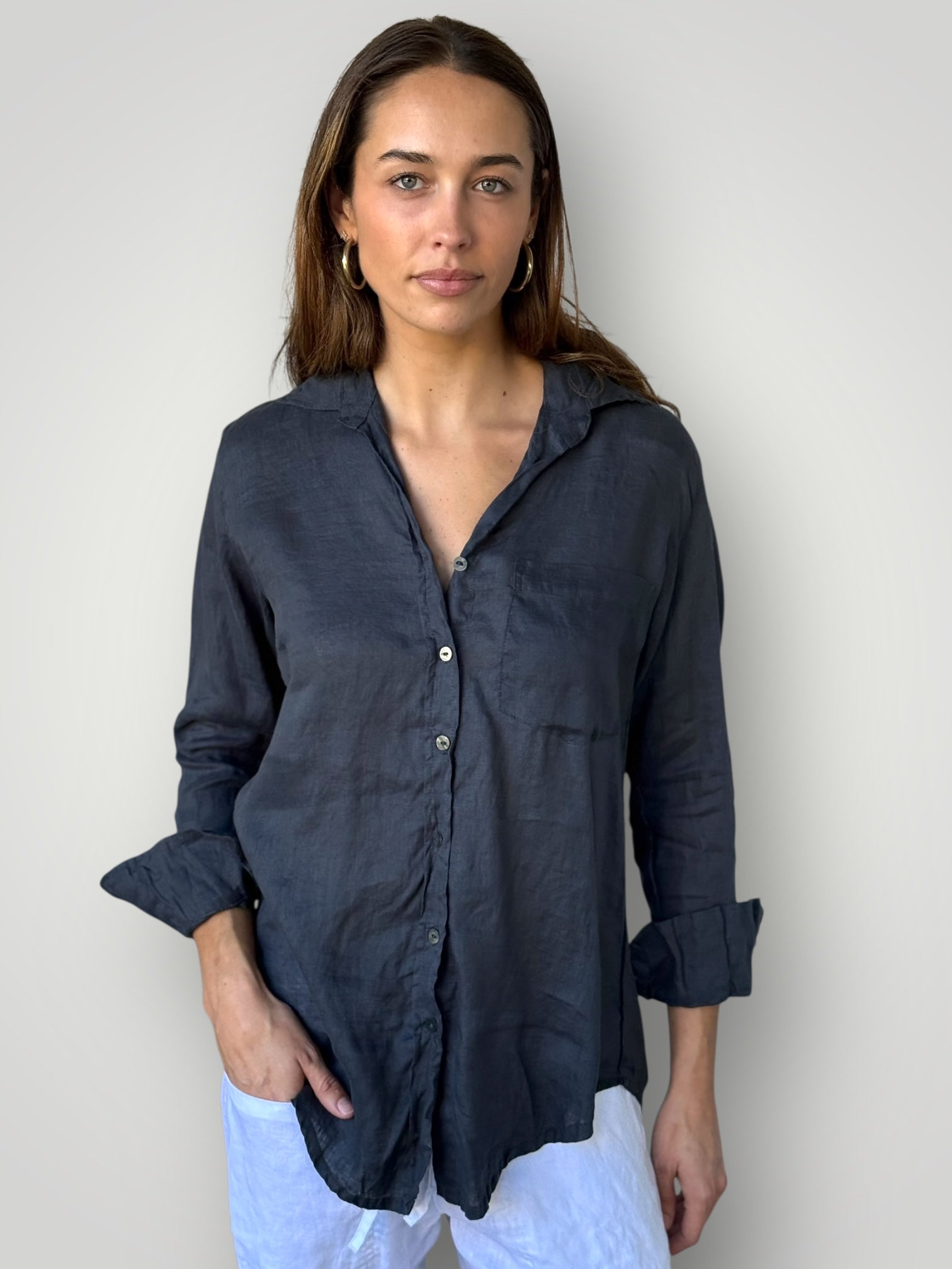 erika shirt-charcoal linen Apparel
