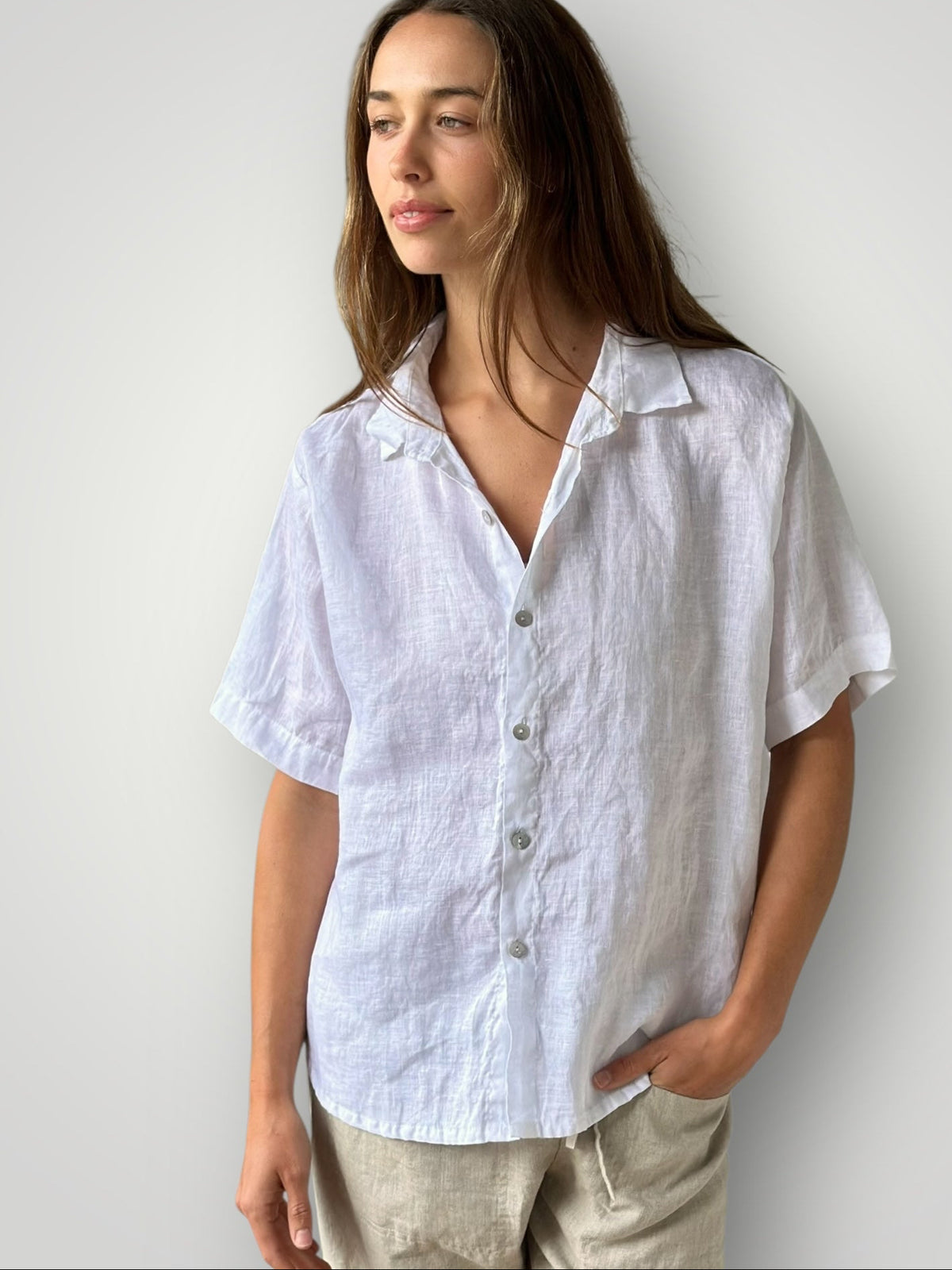 august shirt-white linen Apparel