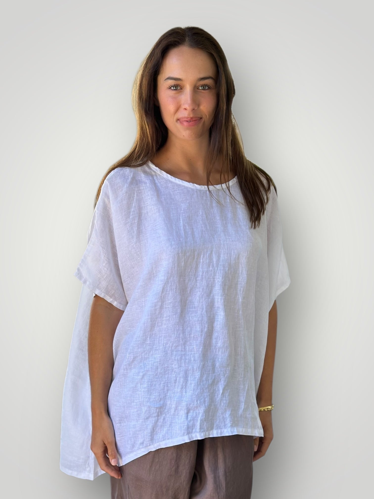 rachael top-white linen Apparel
