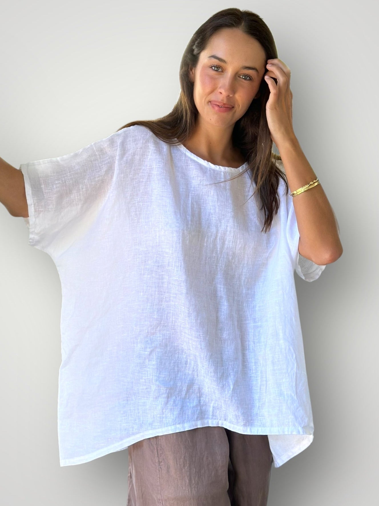rachael top-white linen Apparel