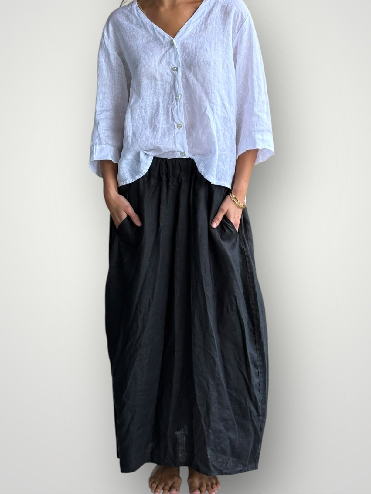 lana skirt - black linen Apparel