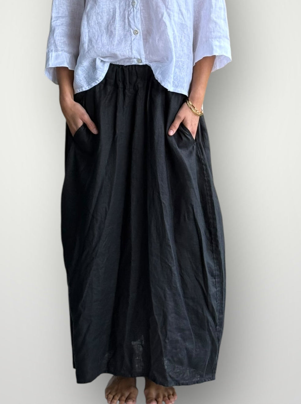 lana skirt - black linen Apparel