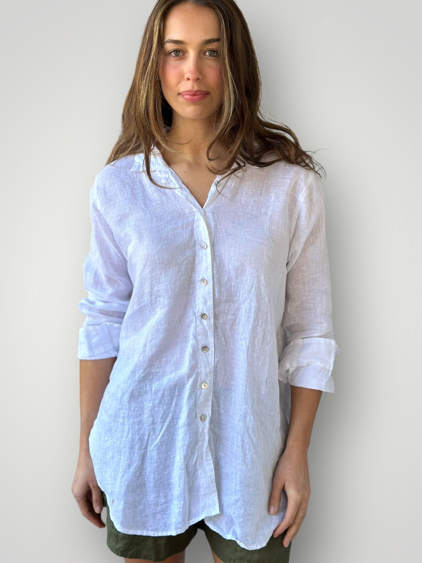 skyla shirt - white linen Apparel