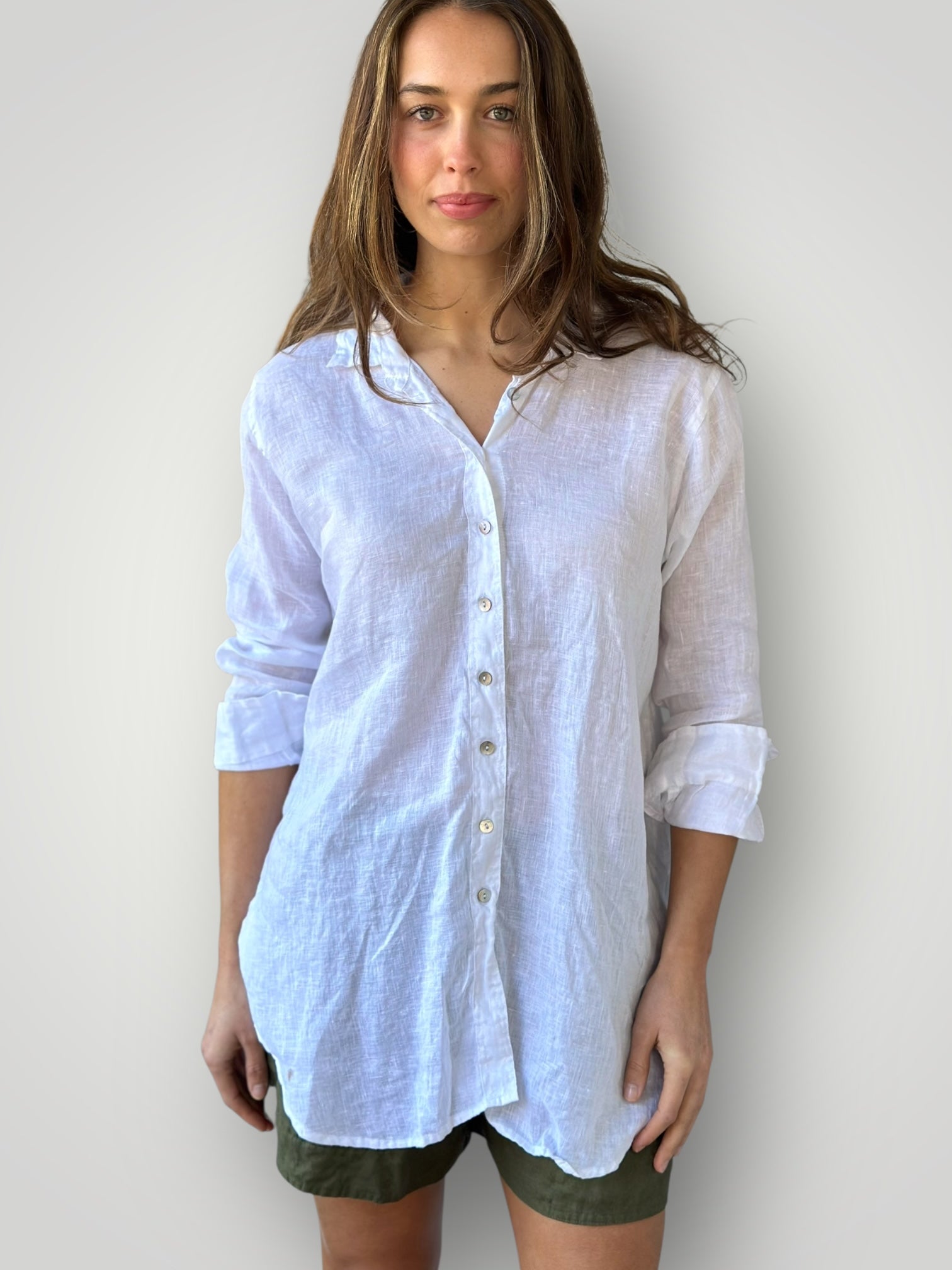 skyla shirt - white linen Apparel