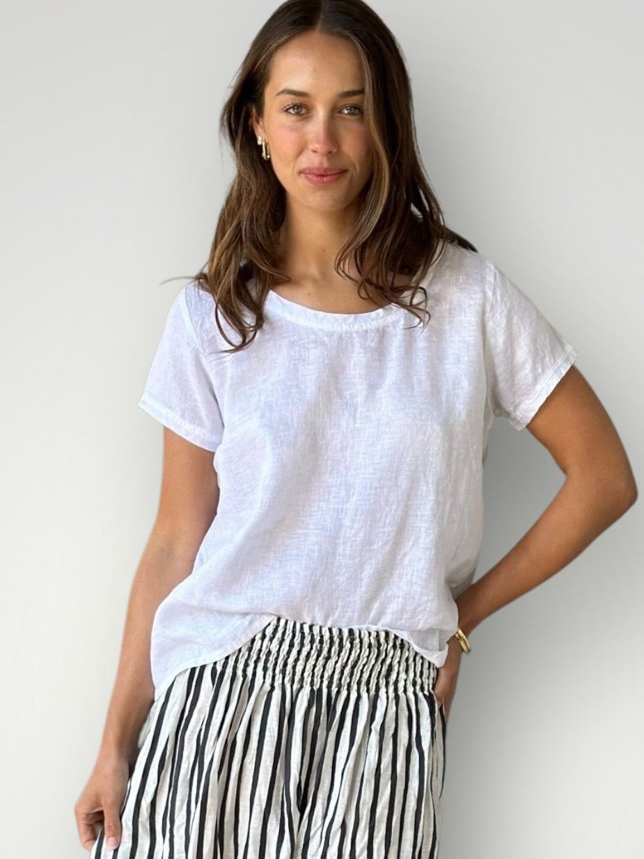 ellie round neck-white linen Apparel