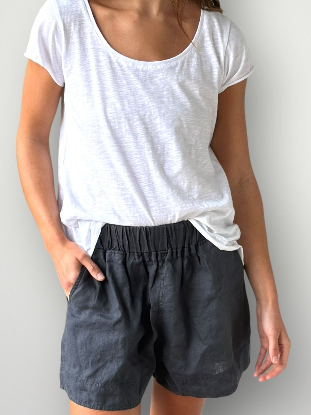abbey short - charcoal linen Apparel