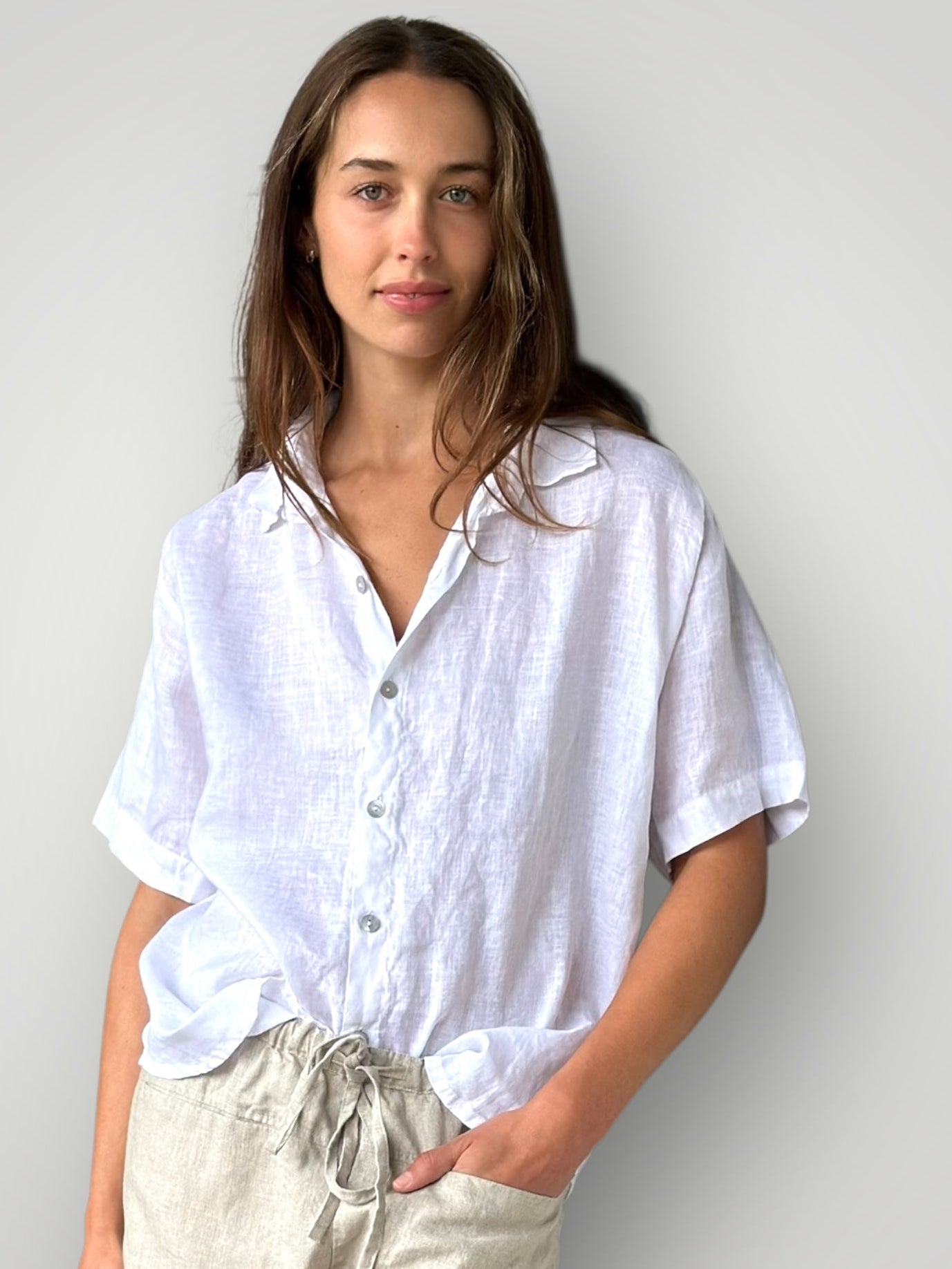 august shirt-white linen Apparel