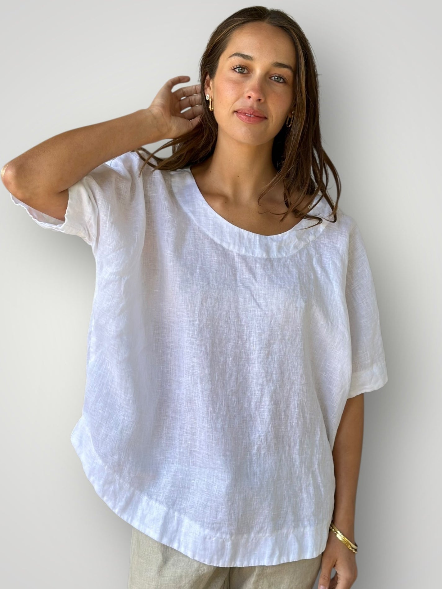 mia top - white linen Apparel