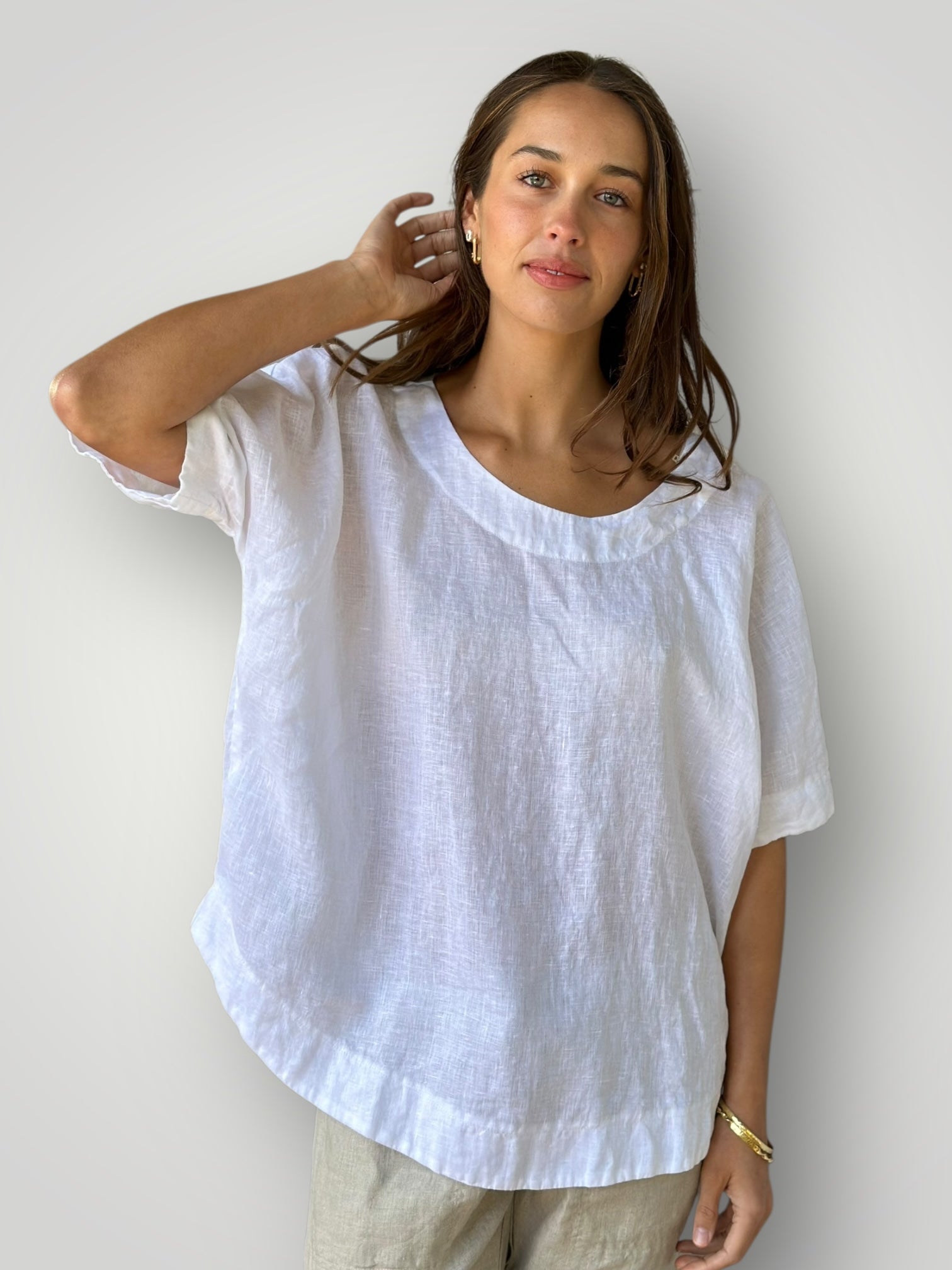 mia top - white linen Apparel