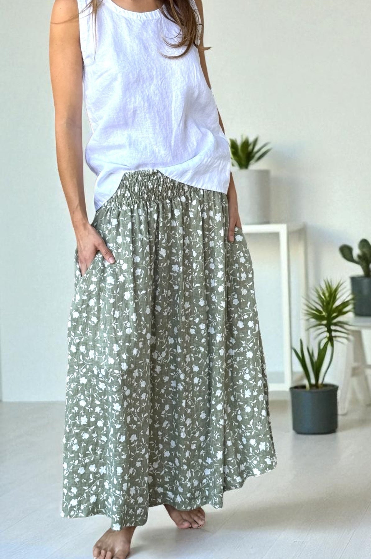 lulu skirt - sage floral Apparel