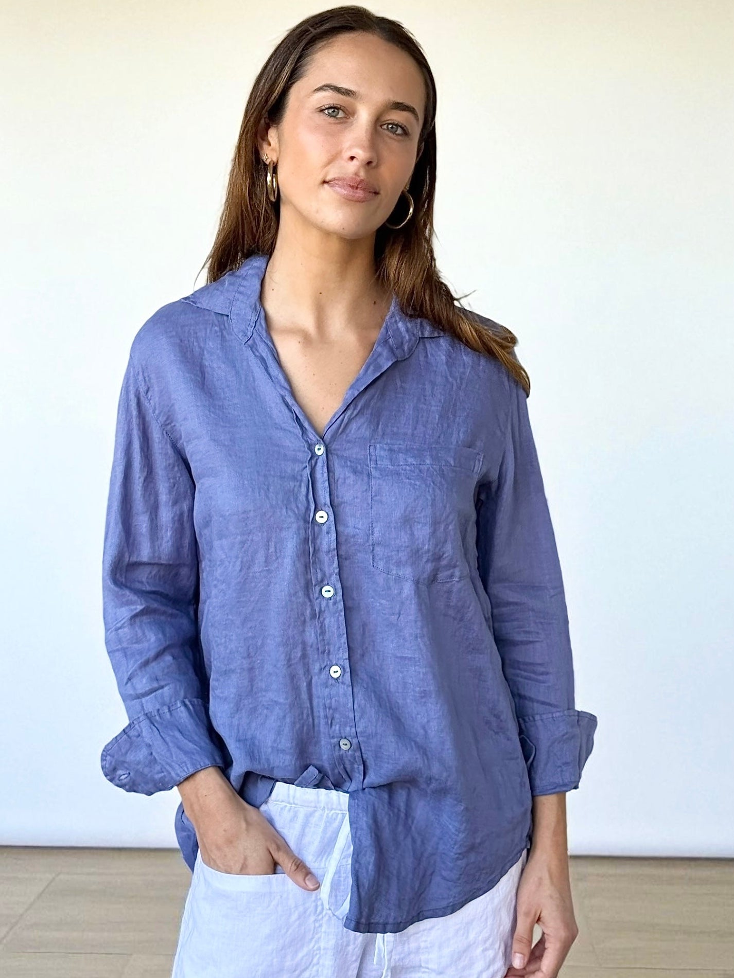 erika shirt-cornflower linen Apparel