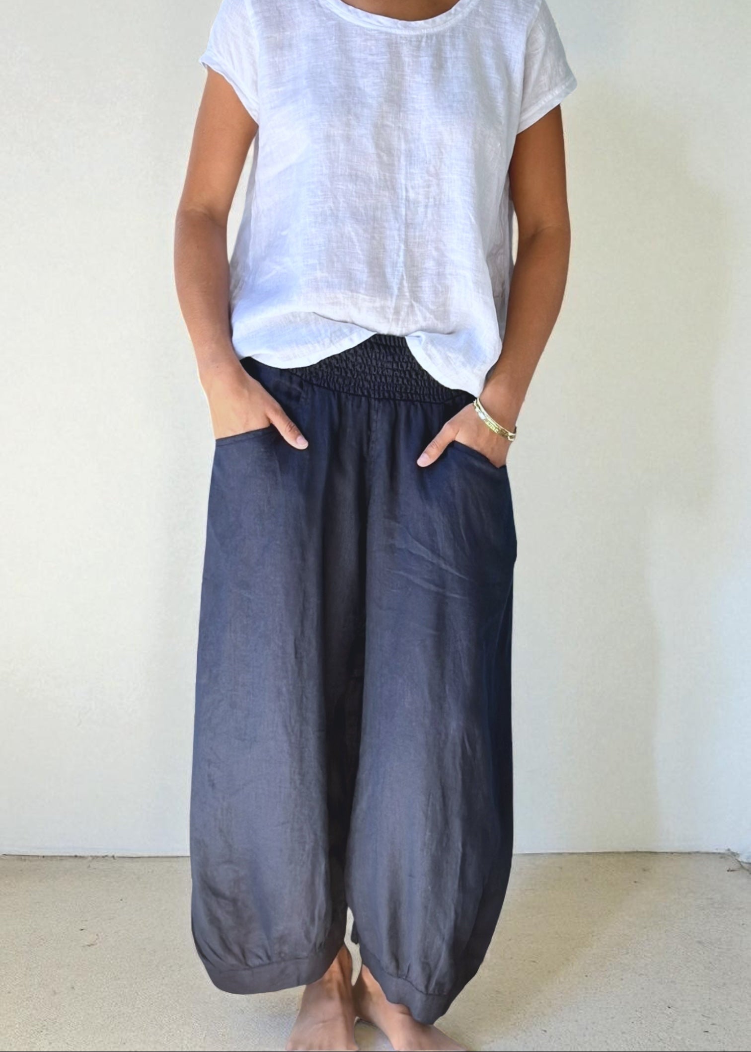 jackie pants - navy linen Apparel