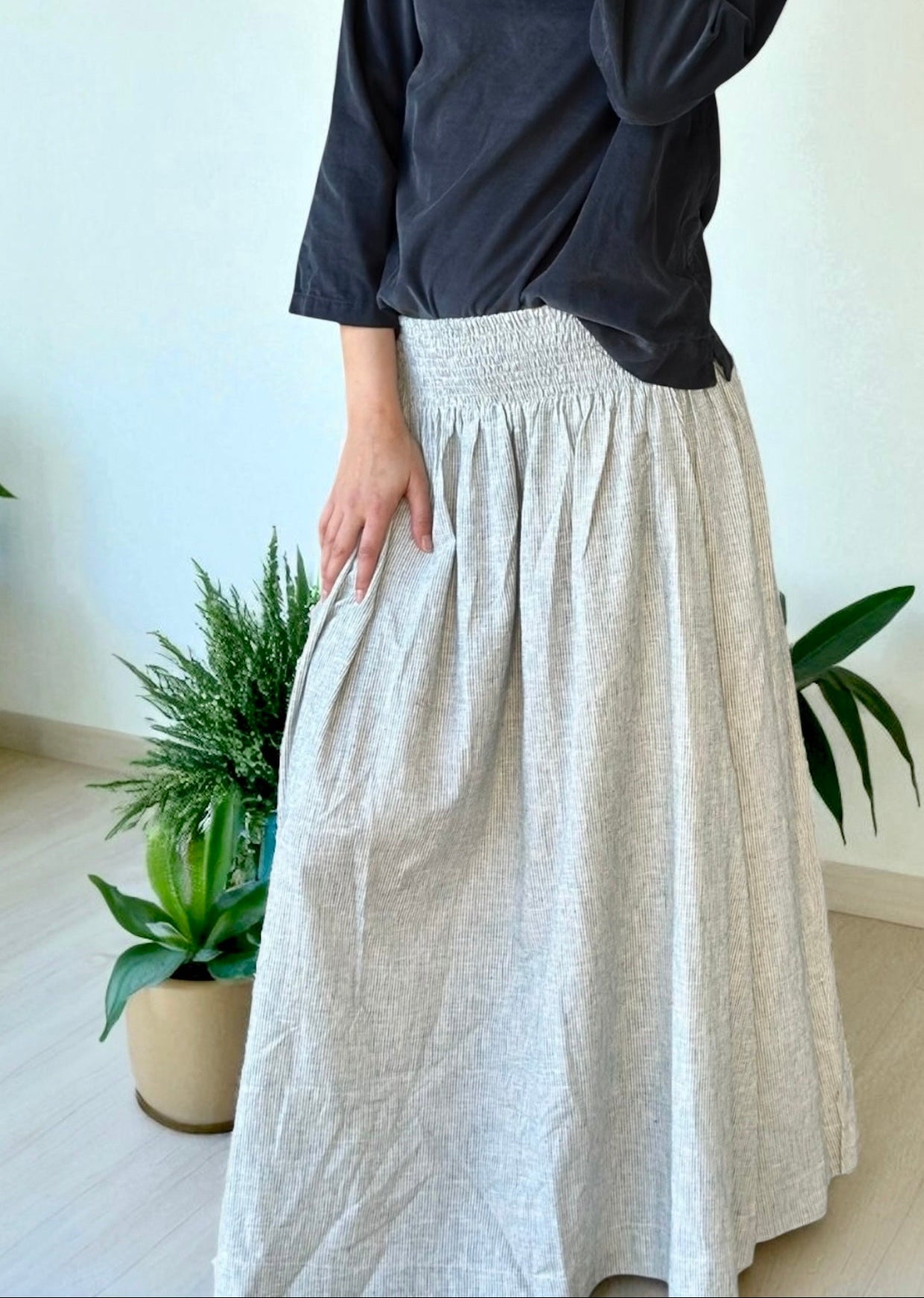 lulu skirt-fine grey stripe hemp Apparel