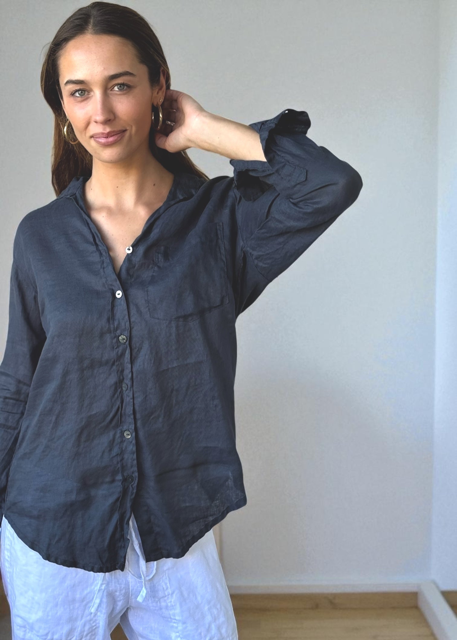 erika shirt-charcoal linen Apparel