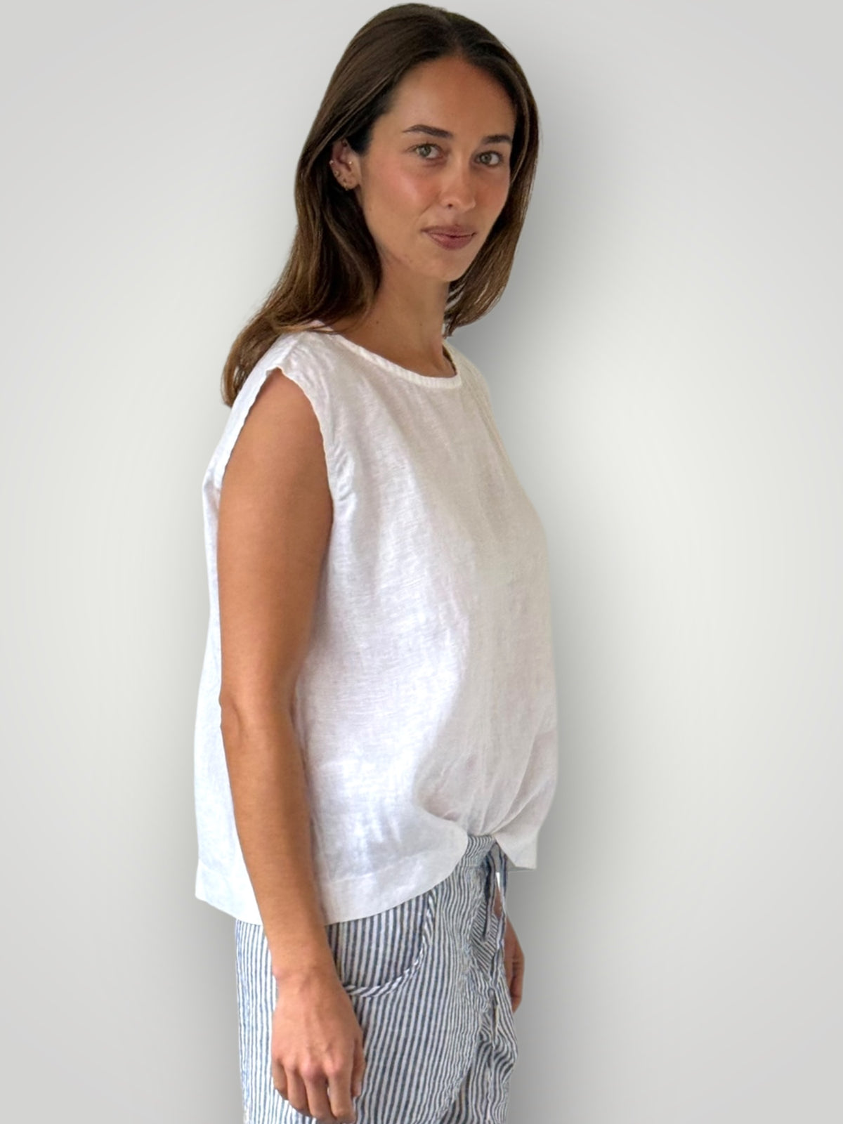 eva top - white linen Apparel