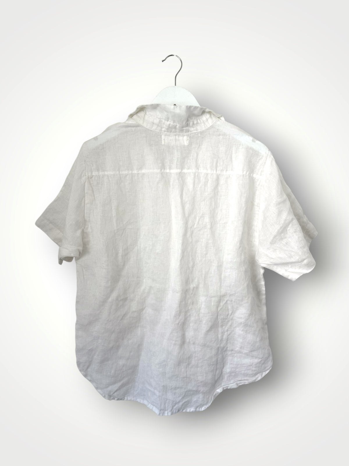 august shirt-white linen Apparel