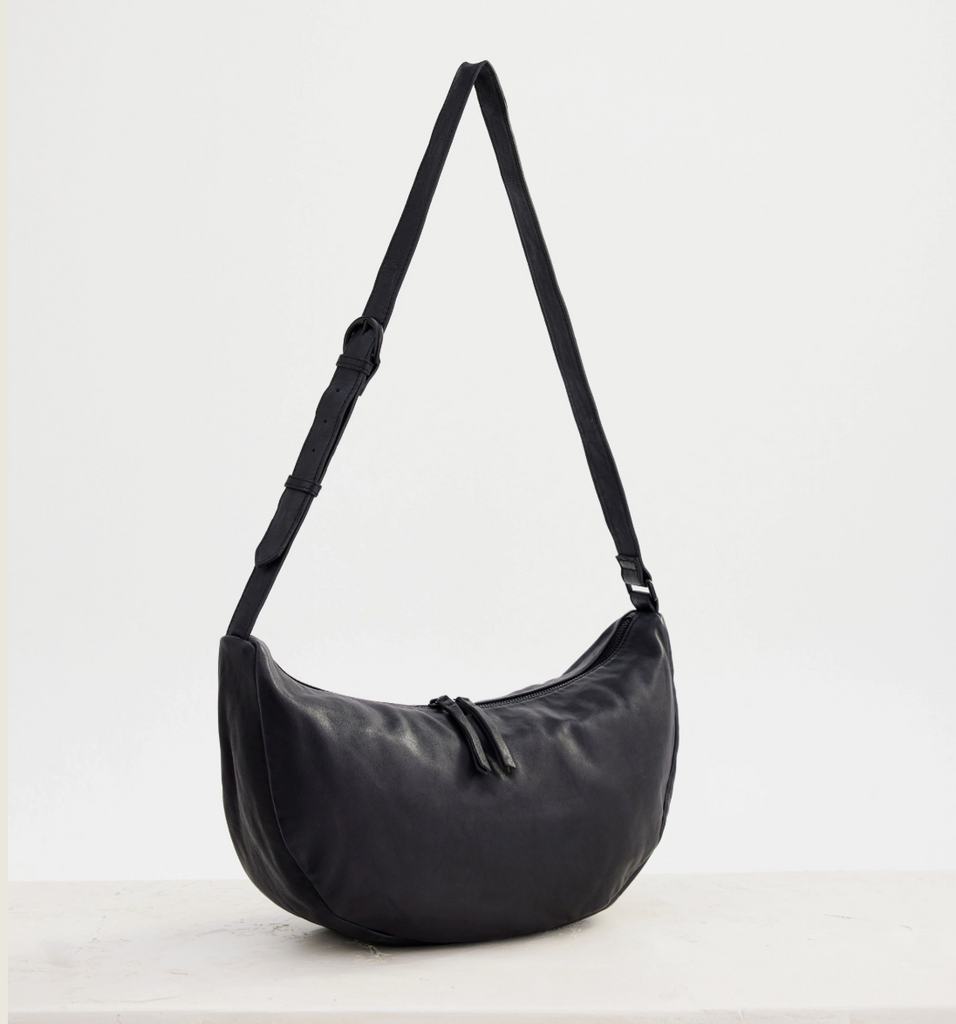 juju stevie sling bag - black General