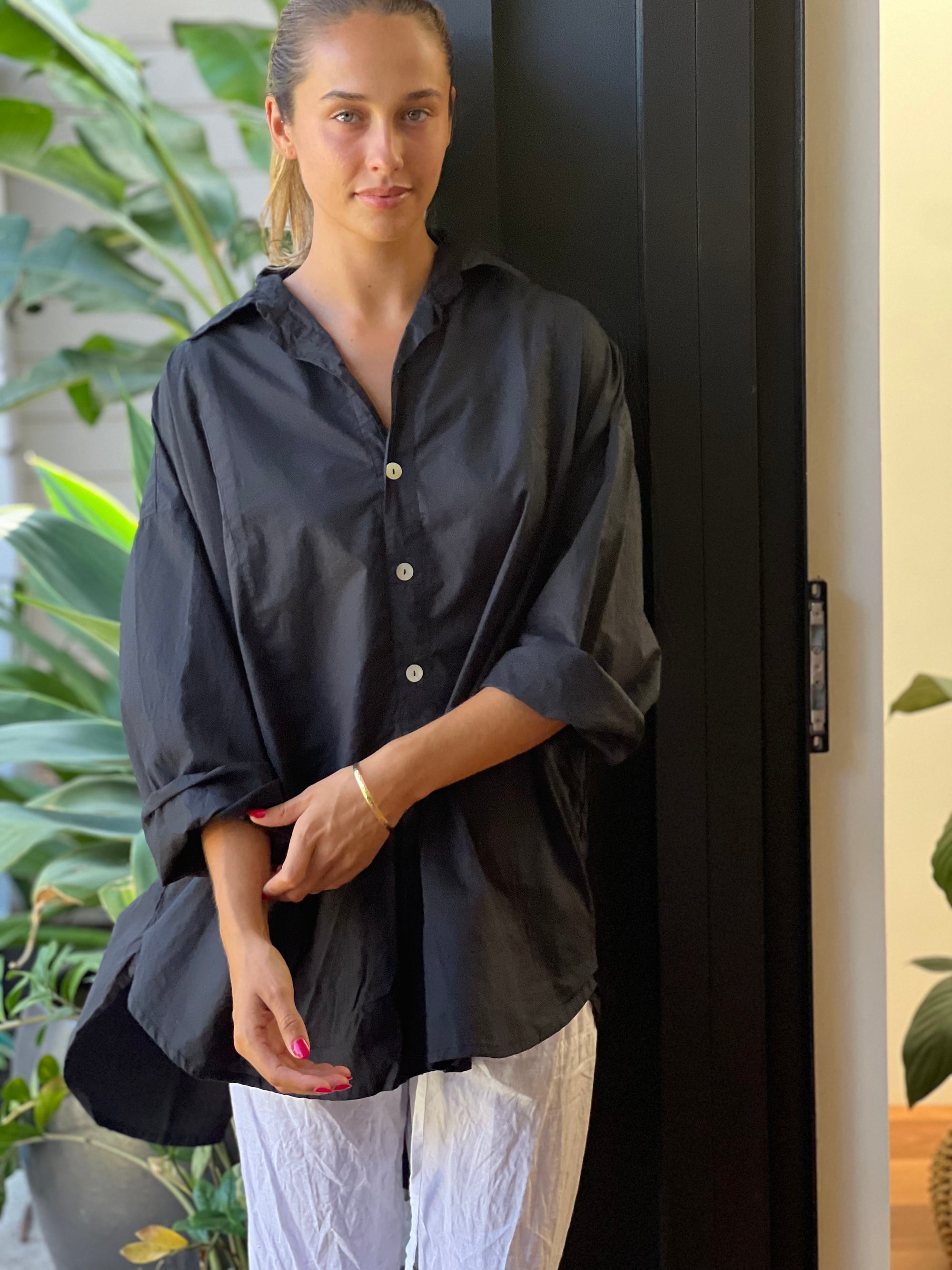 megan shirt-black cotton Apparel  