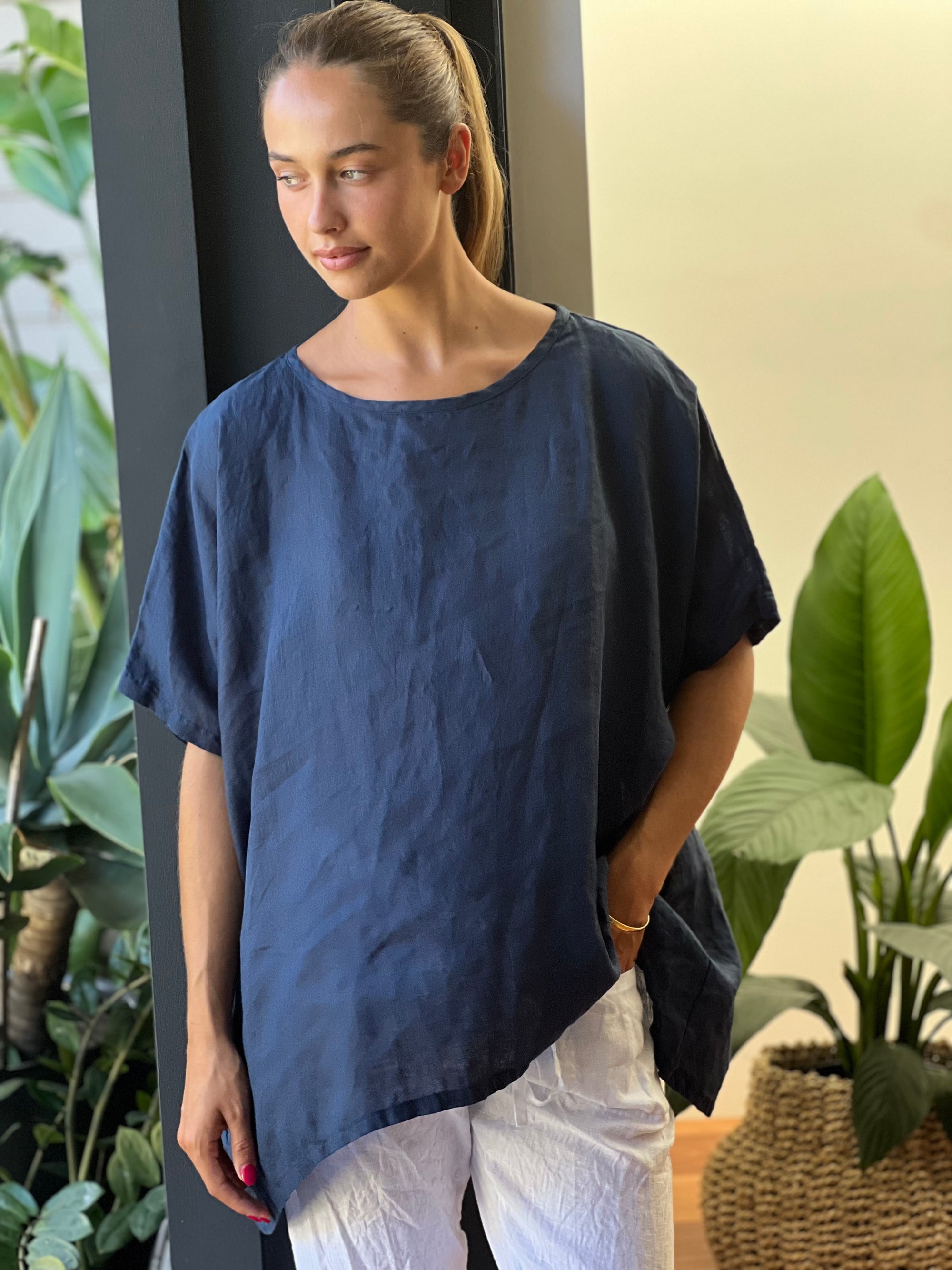 rachael top - navy linen Apparel  