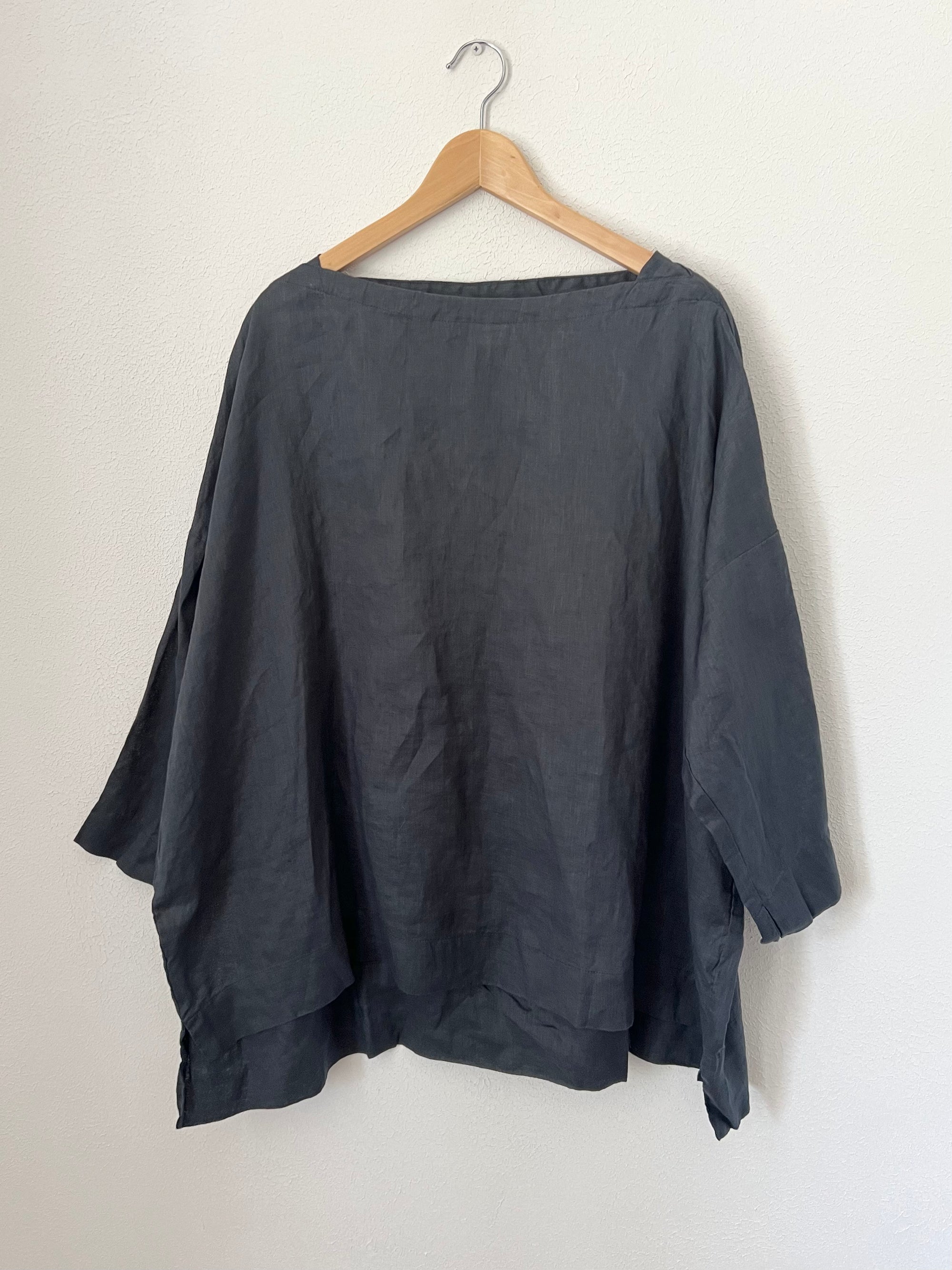 avril top-charcoal linen Apparel  